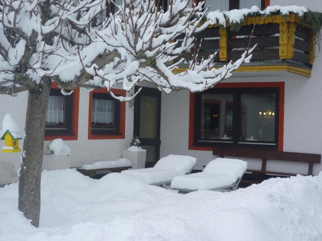 Hotel Aloisia, Hotel Garni Mariapfarr Bagian luar foto